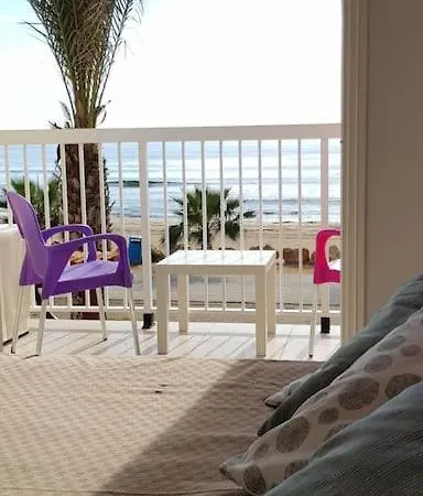 빌라 On The Beachfront, Ayia Thekla, Marina *