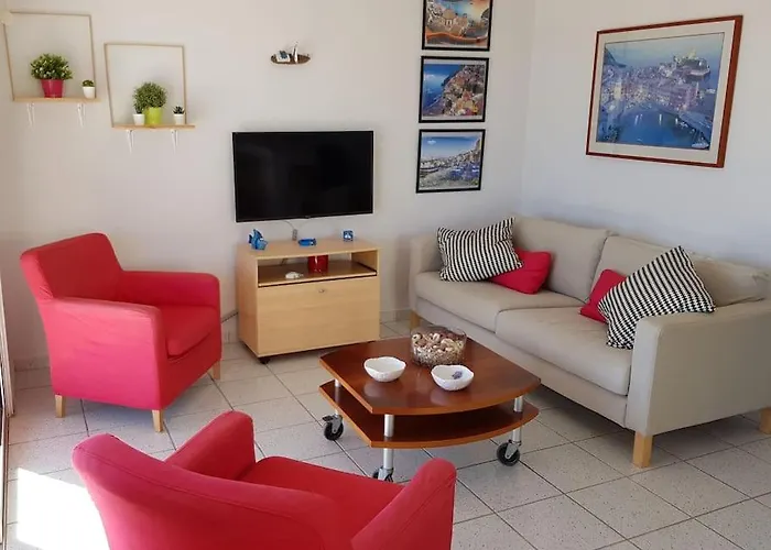 On The Beachfront, Ayia Thekla, Marina ヴィラ