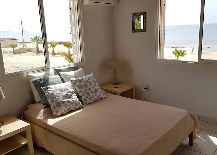 ヴィラ On The Beachfront, Ayia Thekla, Marina *