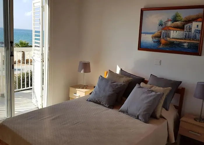 ヴィラ On The Beachfront, Ayia Thekla, Marina