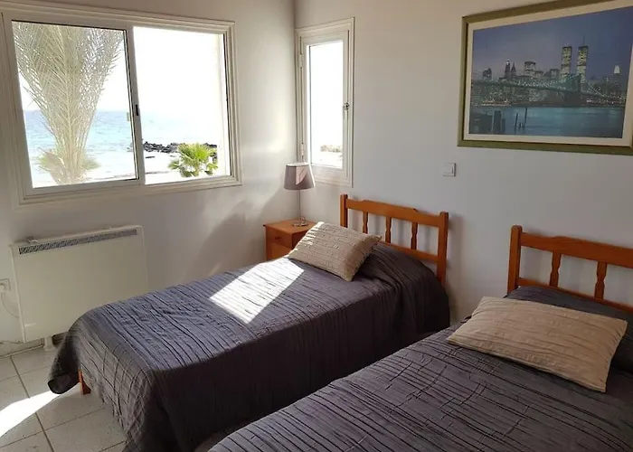 Villa On The Beachfront, Ayia Thekla, Marina Aya Napa